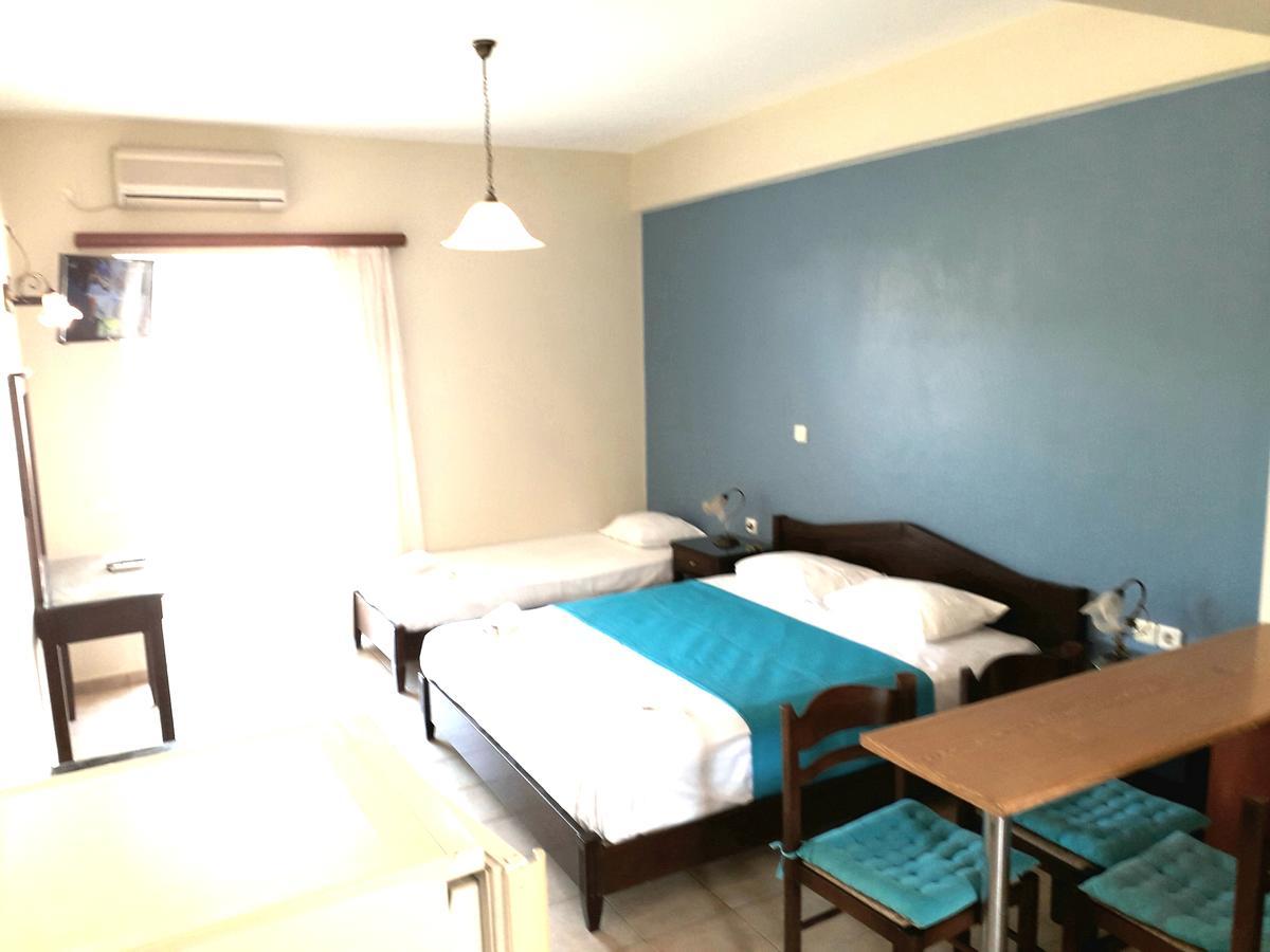פיניקונטה Sirius Hotel מראה חיצוני תמונה