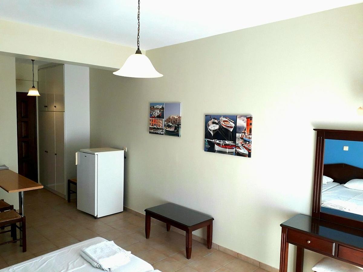 פיניקונטה Sirius Hotel מראה חיצוני תמונה