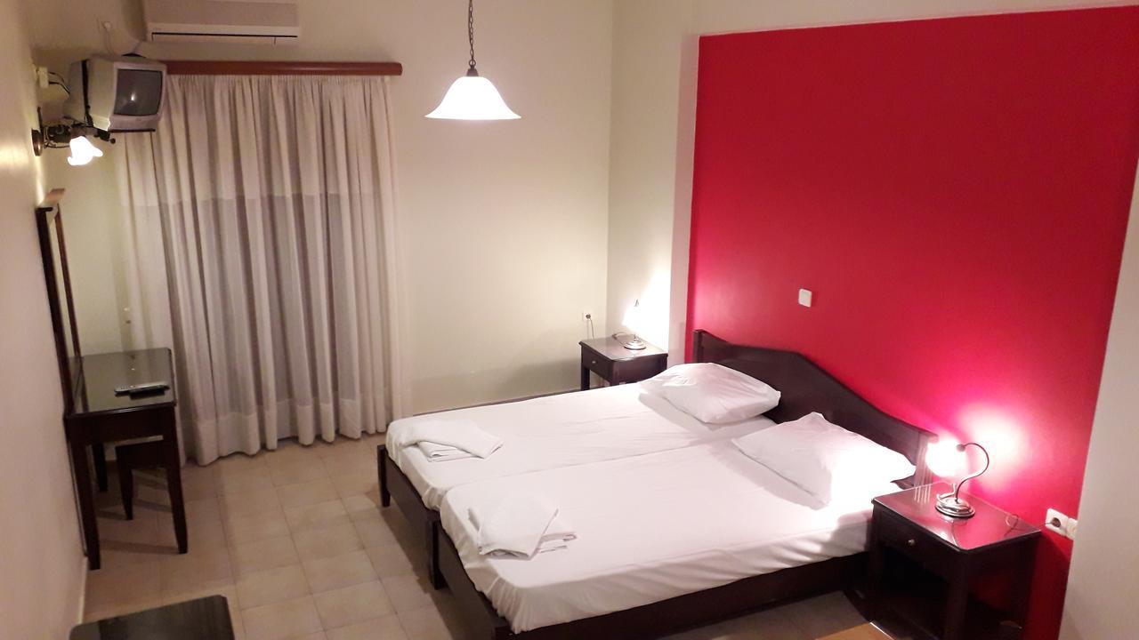 פיניקונטה Sirius Hotel מראה חיצוני תמונה